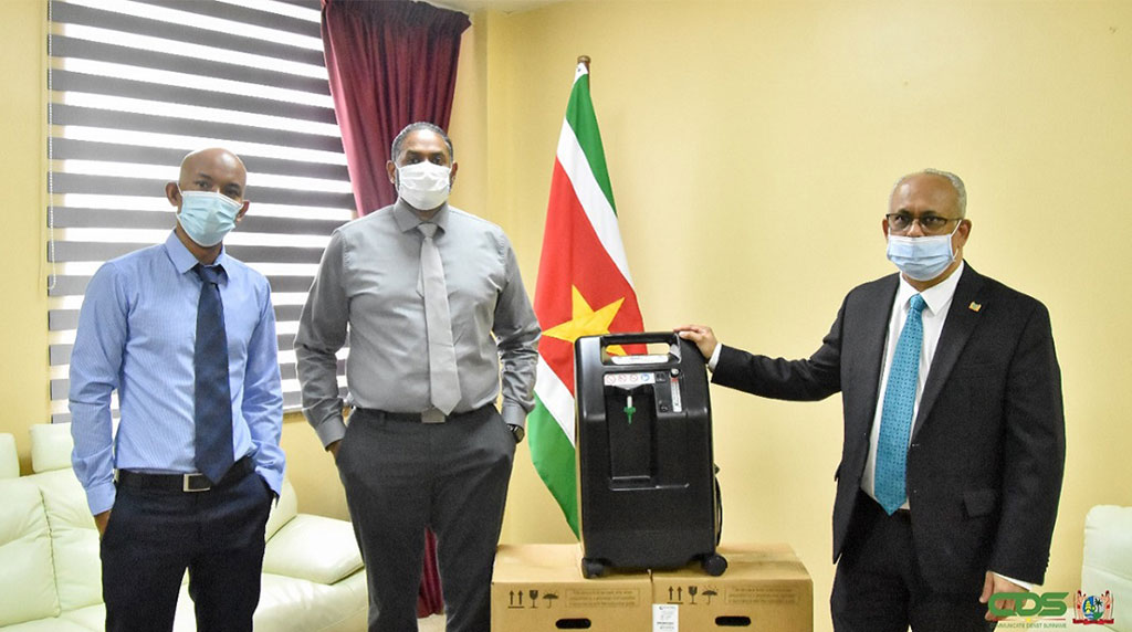 Handover of 20 oxygen concentrators to Ministry of Health